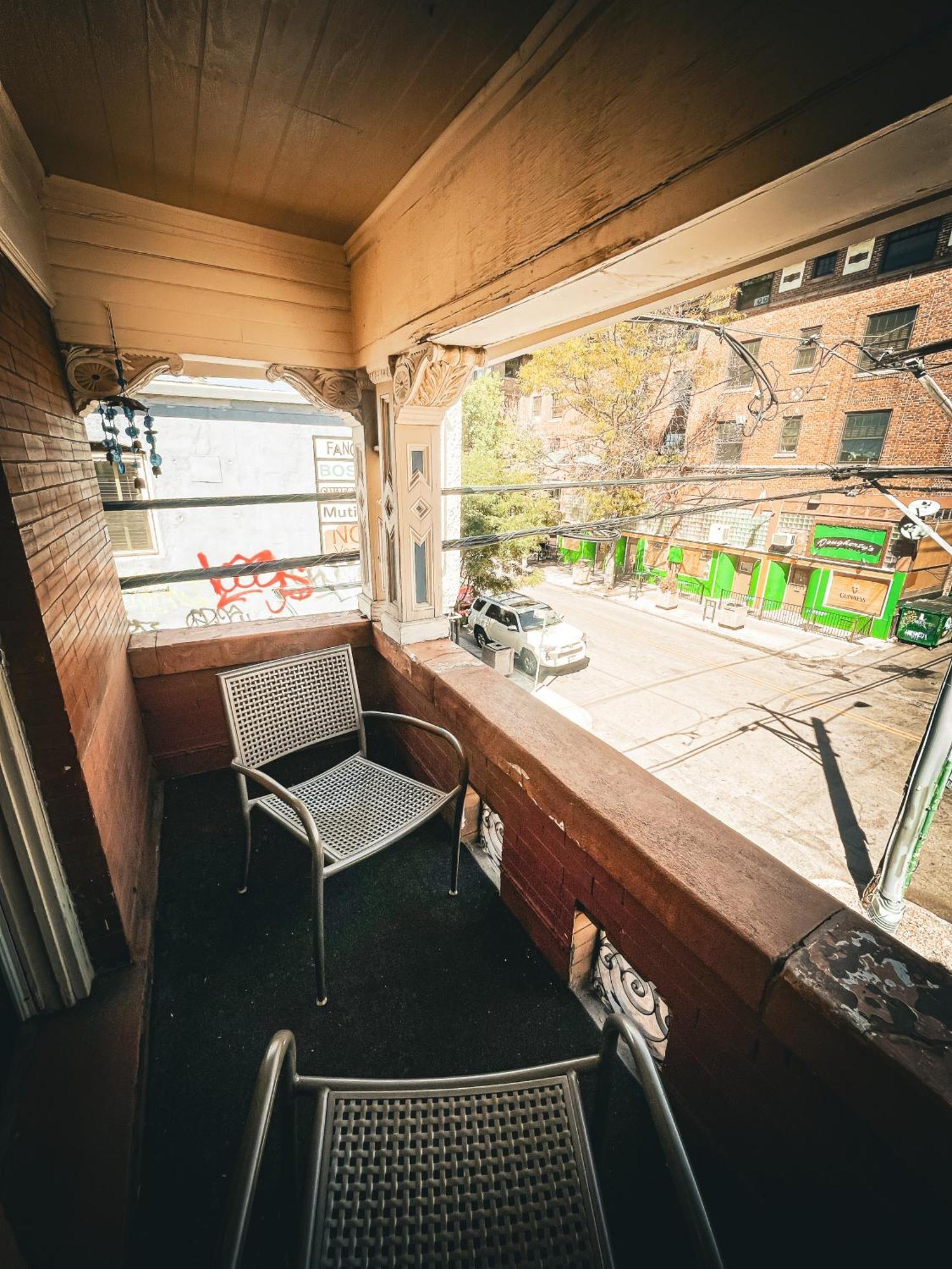 百老汇畔住宿加早餐旅馆 DEN 外观 照片